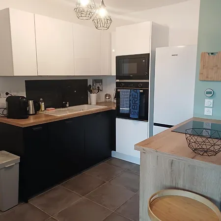T2 Neuf Terrasse Le Long Voie Douce- 10mn En Velo Apartamento