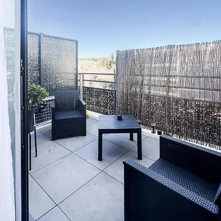 Apartment T2 Neuf Terrasse Le Long Voie Douce- 10mn En Velo